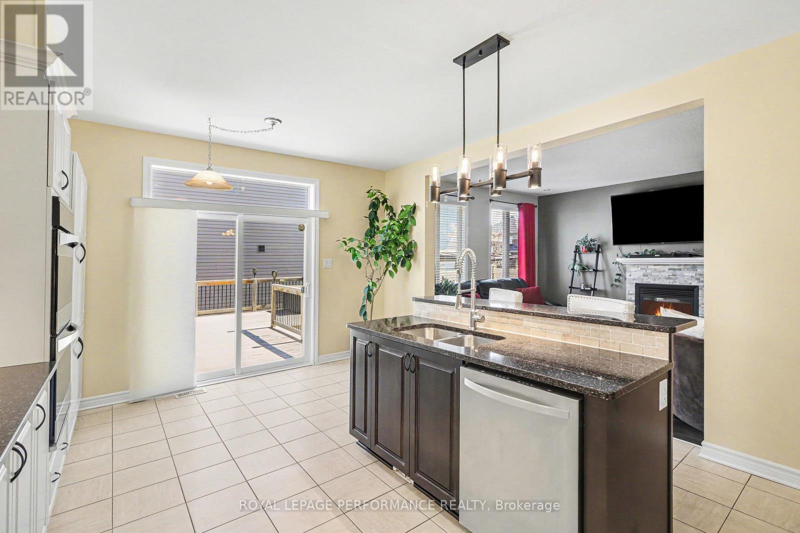 717 Magnolia Street, Ottawa, Ontario  K4A 0Z2 - Photo 8 - X13025360