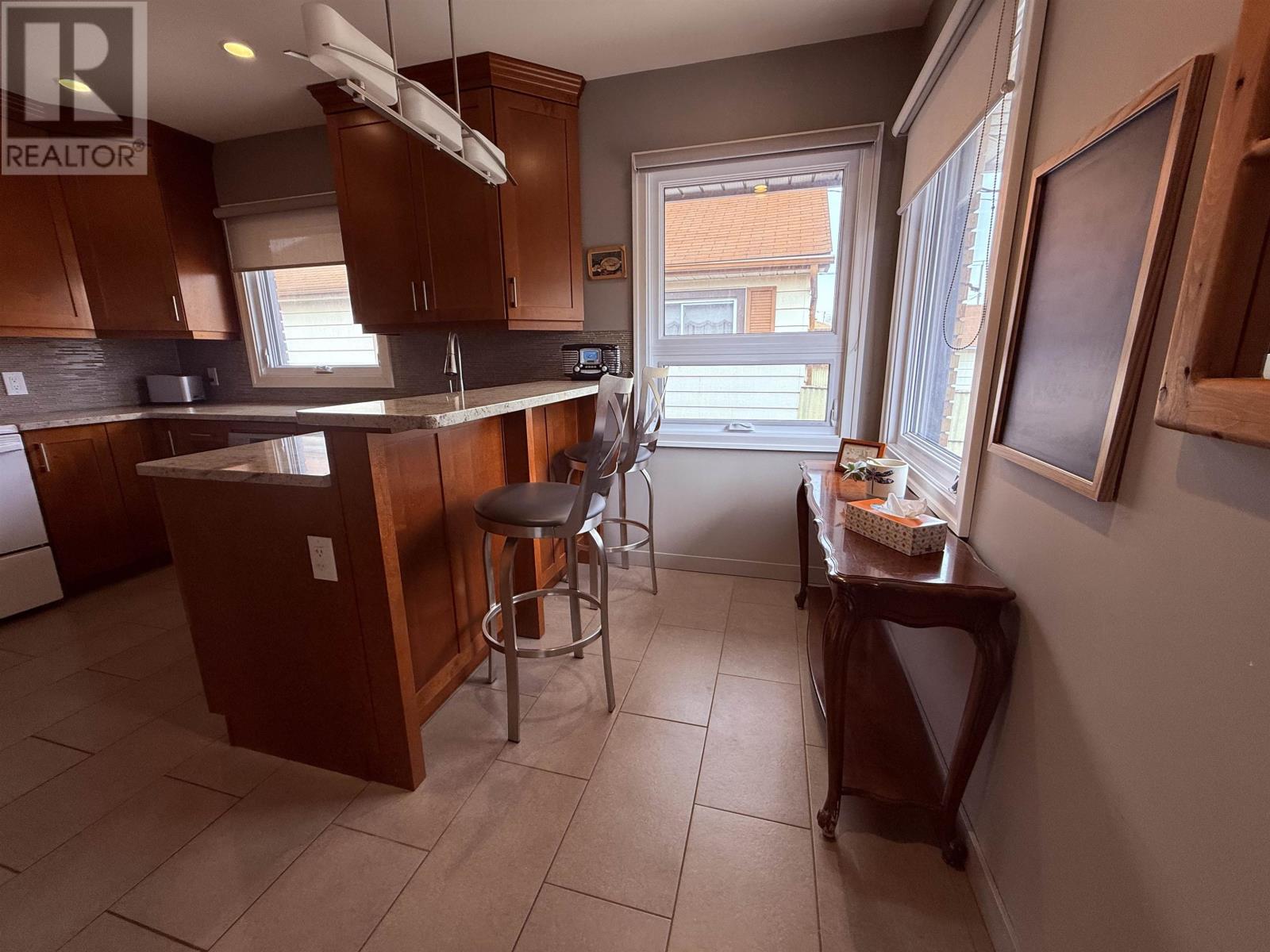 2214 Arthur St E, Thunder Bay, Ontario  P7E 5P1 - Photo 9 - TB2600758