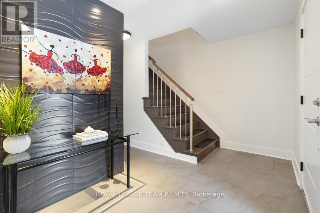 28 Holitman Drive, Ottawa, Ontario  K2J 2A9 - Photo 3 - X13024134