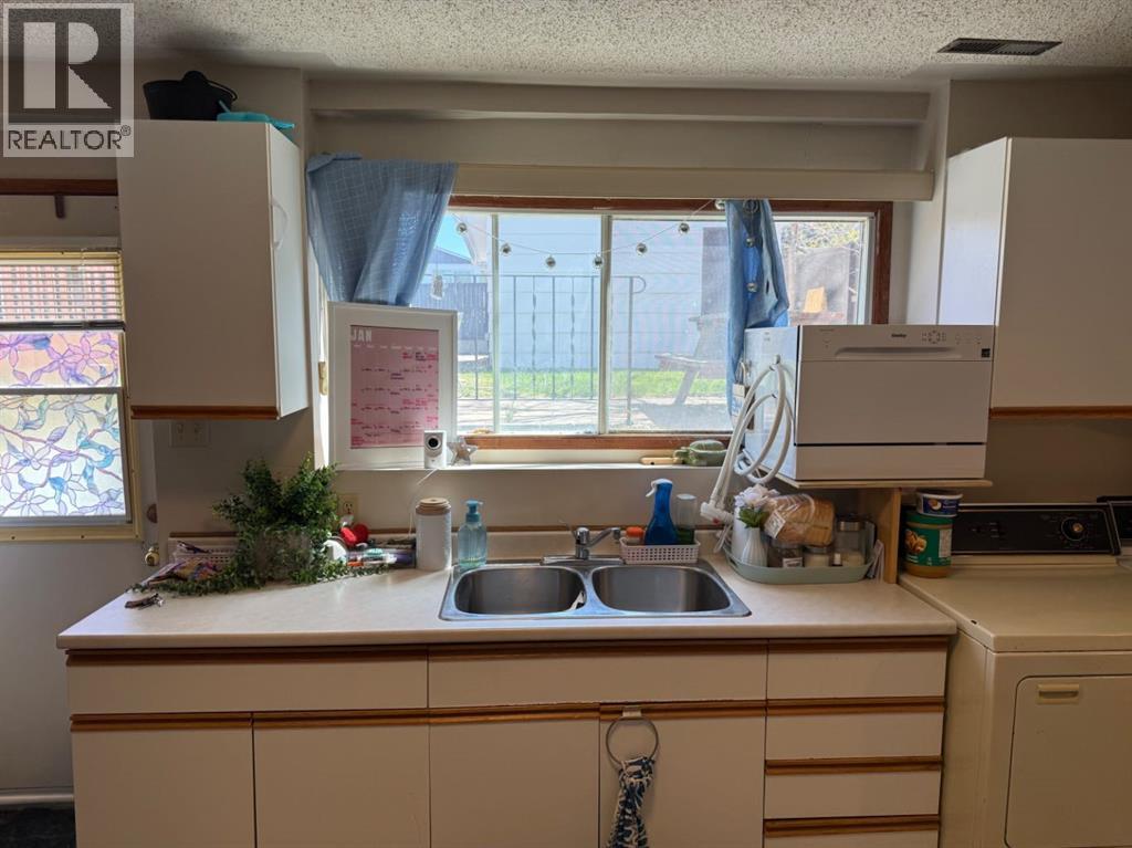 146 Mcgill Boulevard W, Lethbridge, Alberta  T1K 4C5 - Photo 22 - A2302679