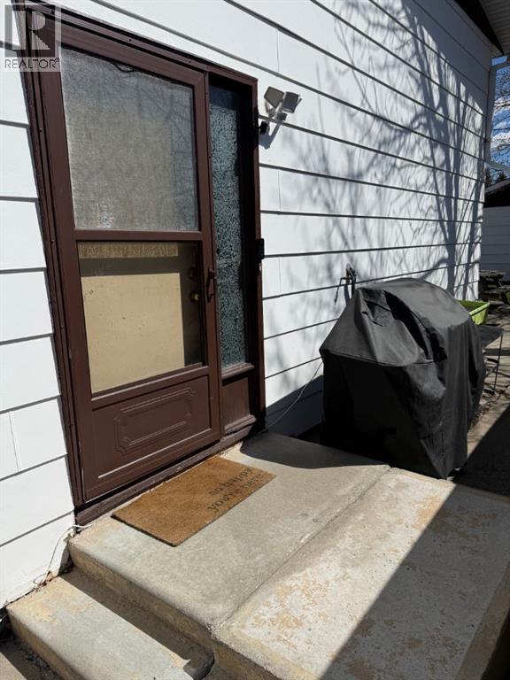 146 Mcgill Boulevard W, Lethbridge, Alberta  T1K 4C5 - Photo 3 - A2302679