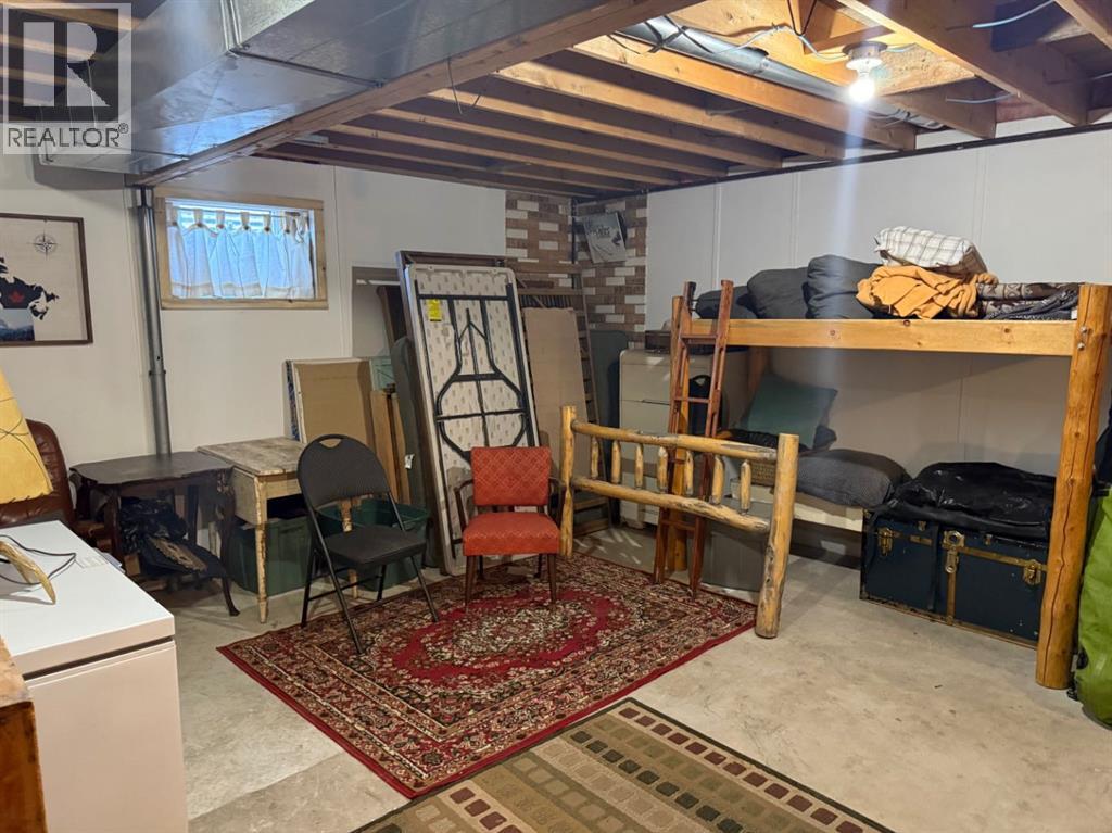 205 Hamilton Avenue, Lundbreck, Alberta  T0K 1H0 - Photo 25 - A2301711