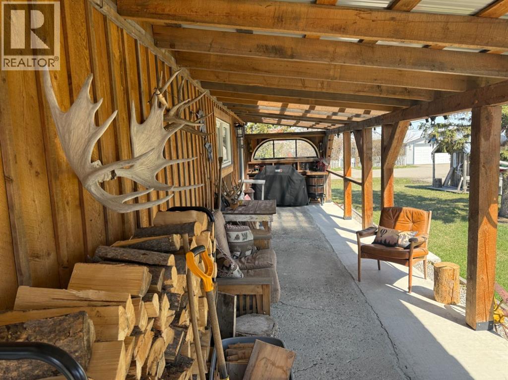 205 Hamilton Avenue, Lundbreck, Alberta  T0K 1H0 - Photo 30 - A2301711