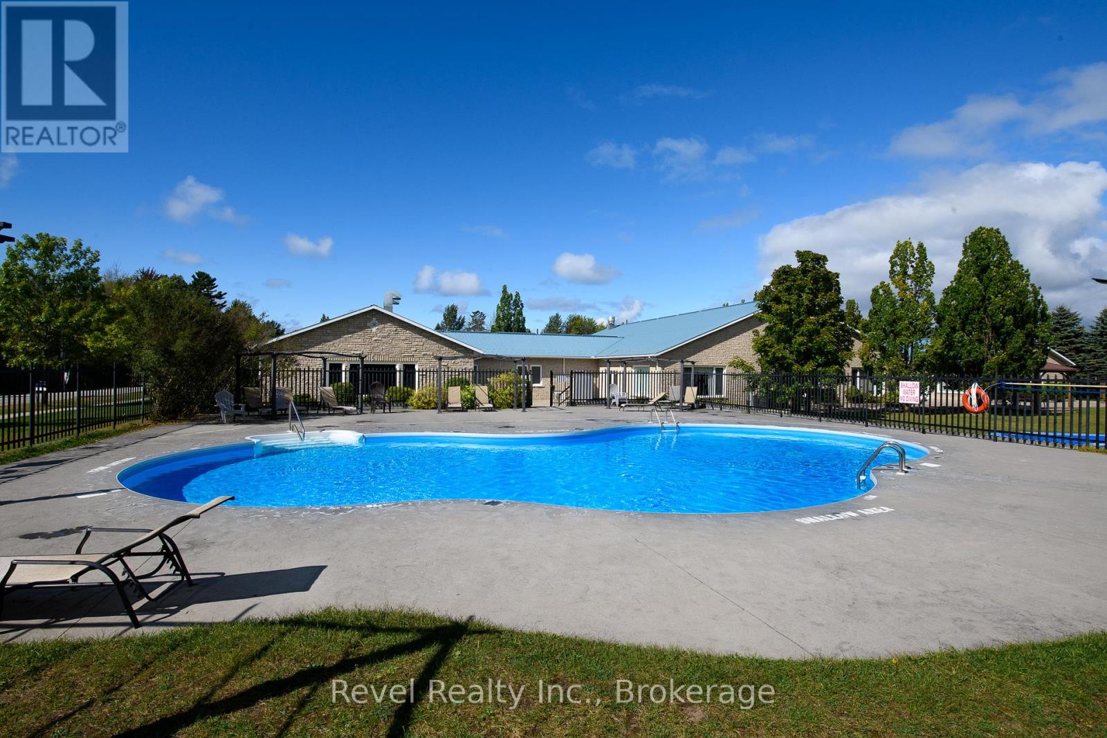 30 Huron Circle, Wasaga Beach, Ontario  L9Z 1X7 - Photo 18 - S13025358