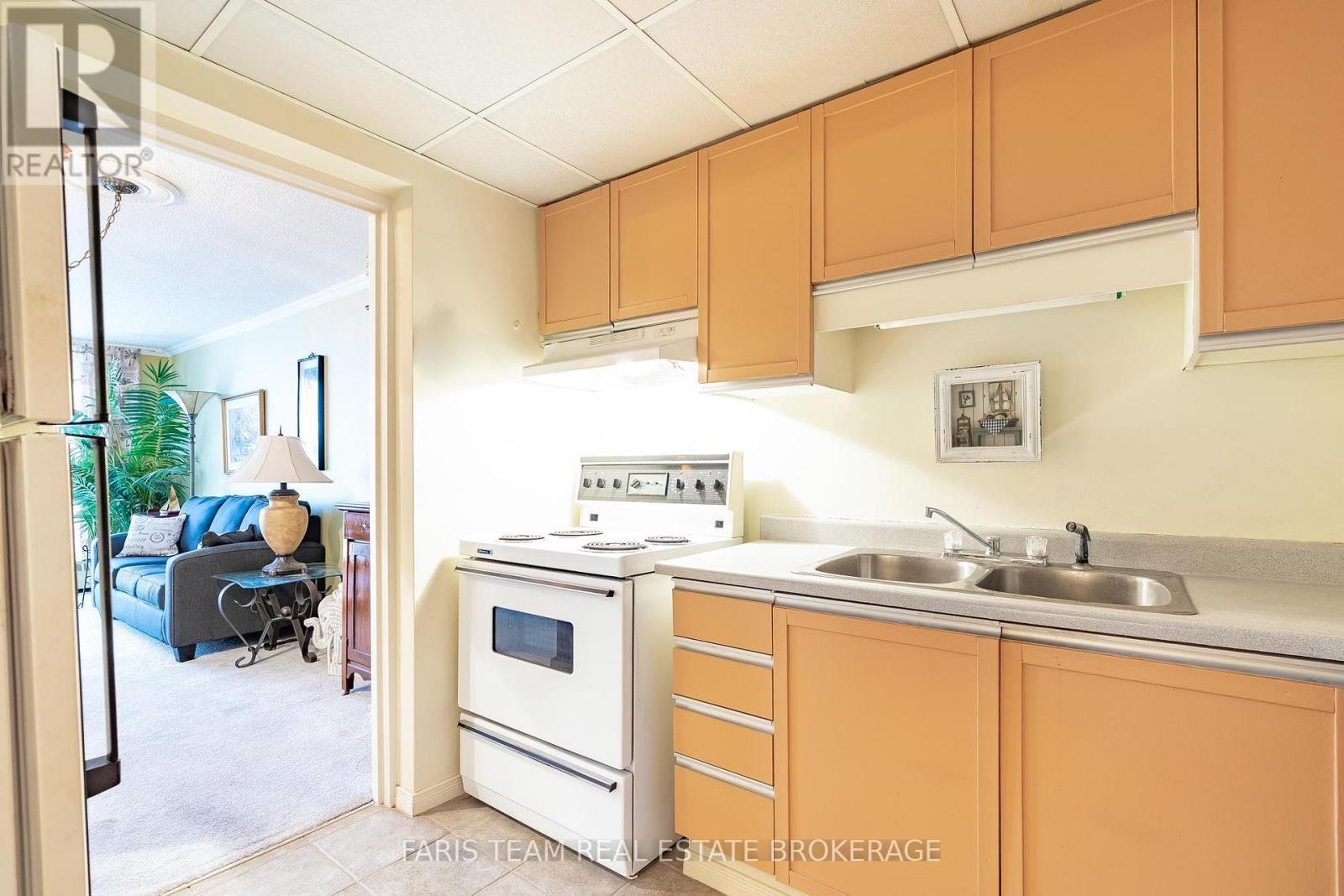 48 - 2 Albert Street, Barrie, Ontario  L4M 3S4 - Photo 7 - S13023904