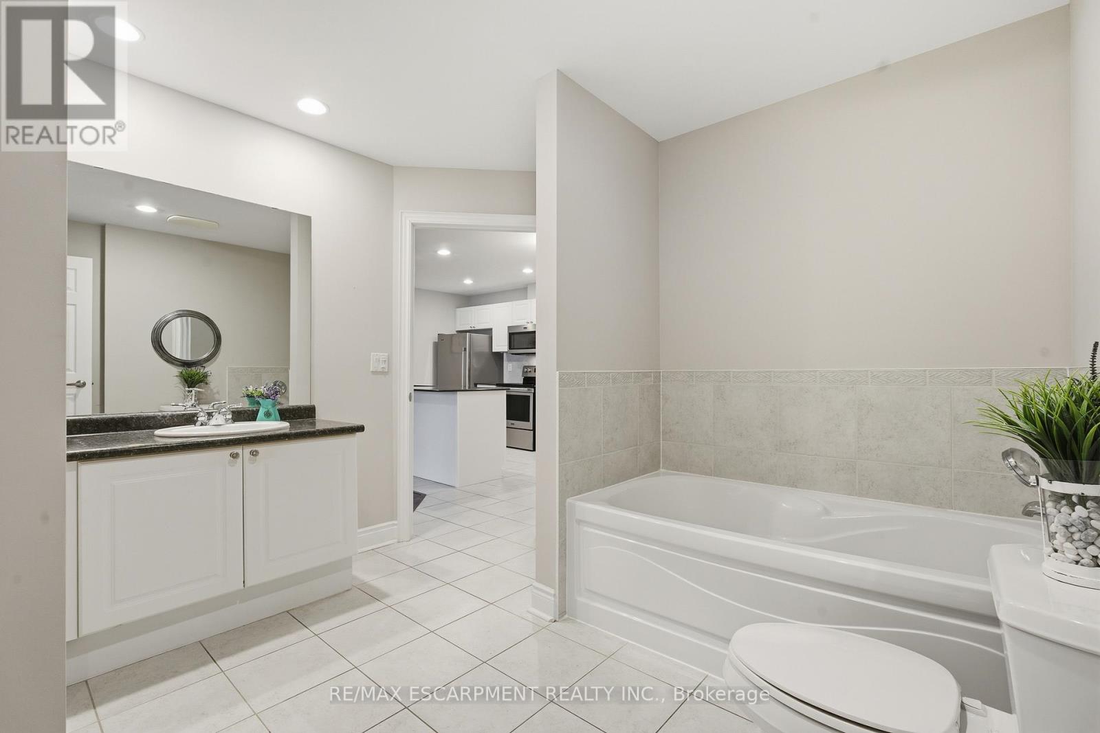 610 - 399 Elizabeth Street, Burlington, Ontario  L7R 0A4 - Photo 21 - W12726412