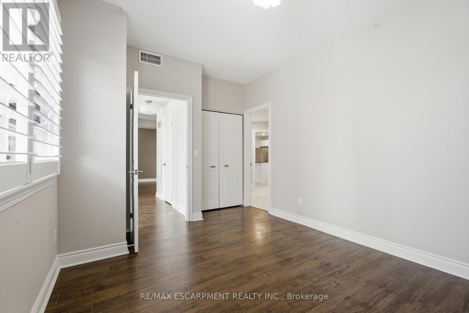 610 - 399 Elizabeth Street, Burlington, Ontario  L7R 0A4 - Photo 20 - W12726412