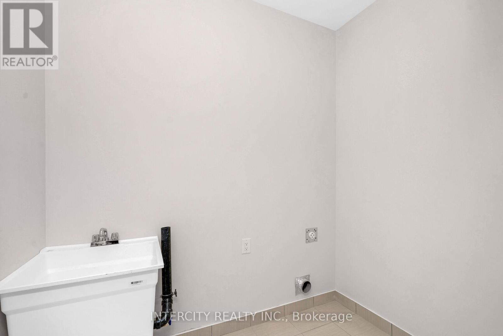 9 Keyworth Crescent, Brampton, Ontario  L6R 4E9 - Photo 30 - W12912112