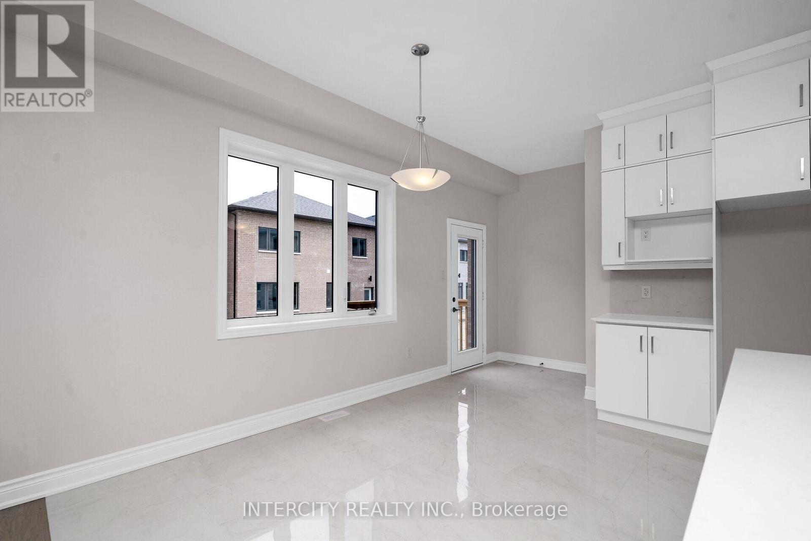 15 Keyworth Crescent, Brampton, Ontario  L6R 4G3 - Photo 13 - W12928658