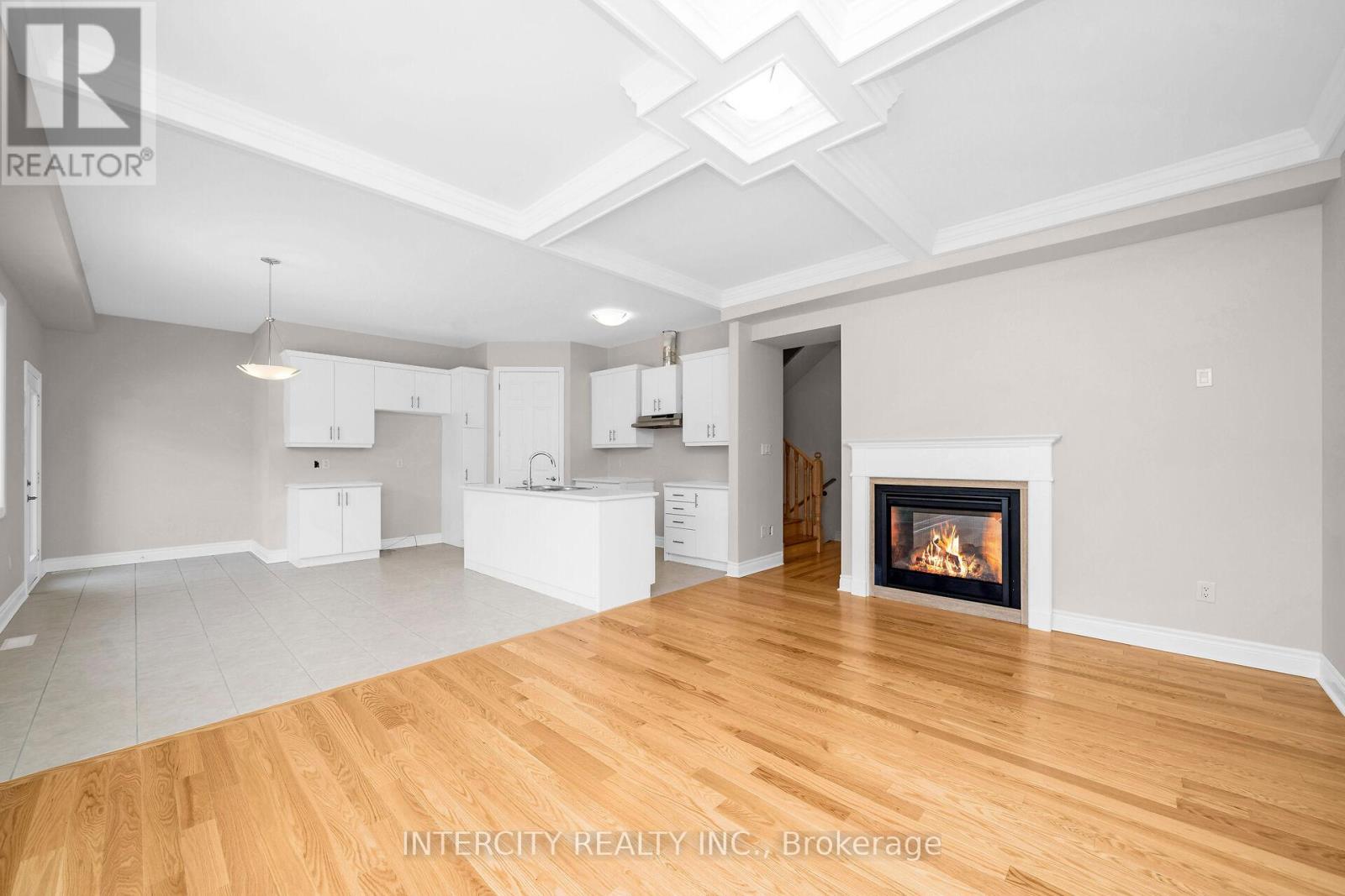 9 Keyworth Crescent, Brampton, Ontario  L6R 4E9 - Photo 7 - W12912112