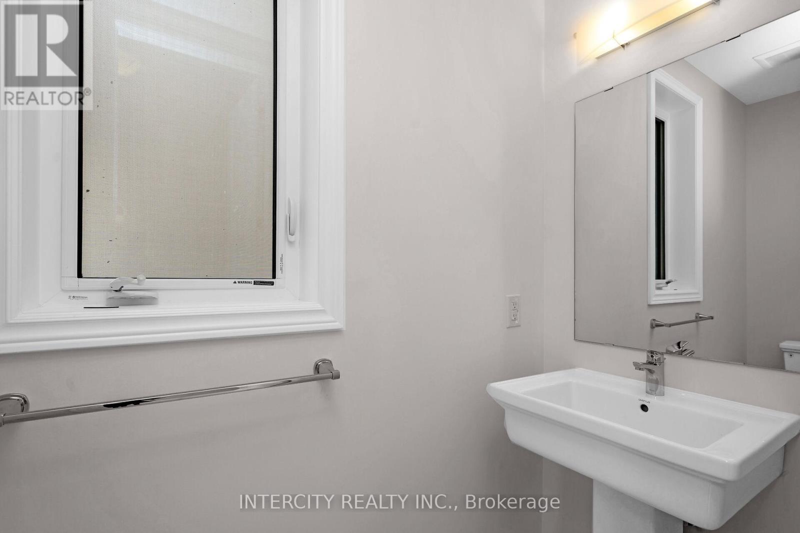 15 Keyworth Crescent, Brampton, Ontario  L6R 4G3 - Photo 14 - W12928658