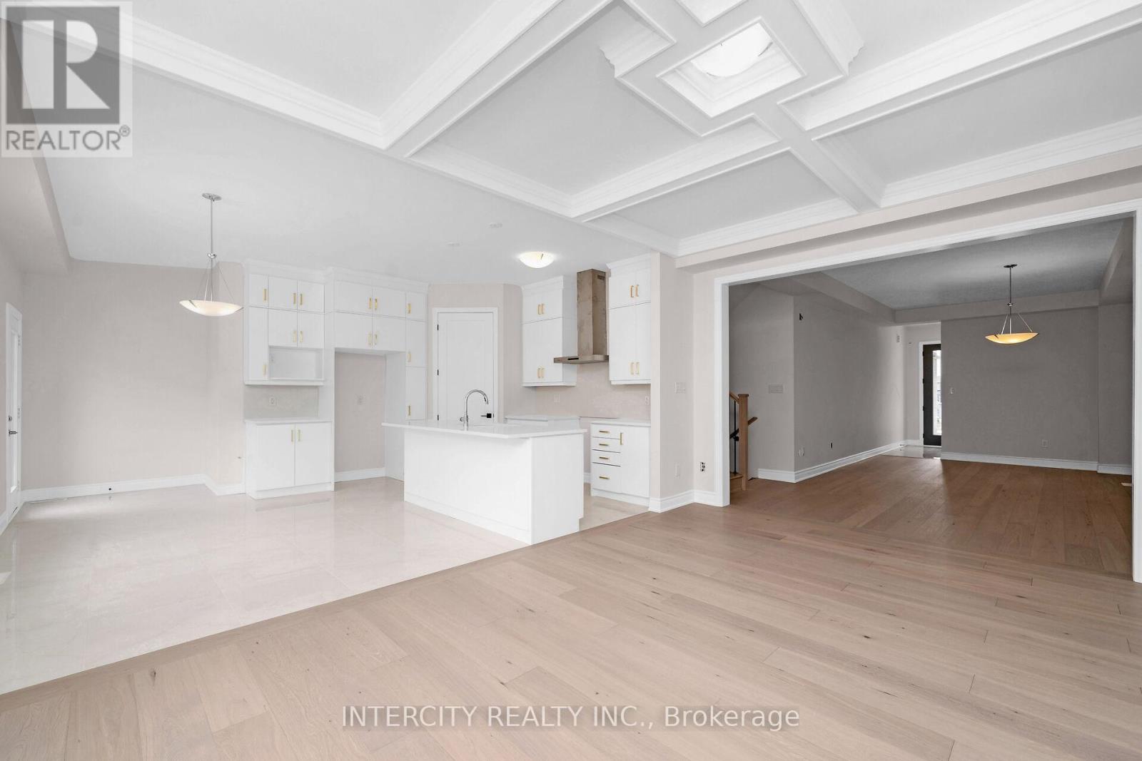 15 Keyworth Crescent, Brampton, Ontario  L6R 4G3 - Photo 7 - W12928658