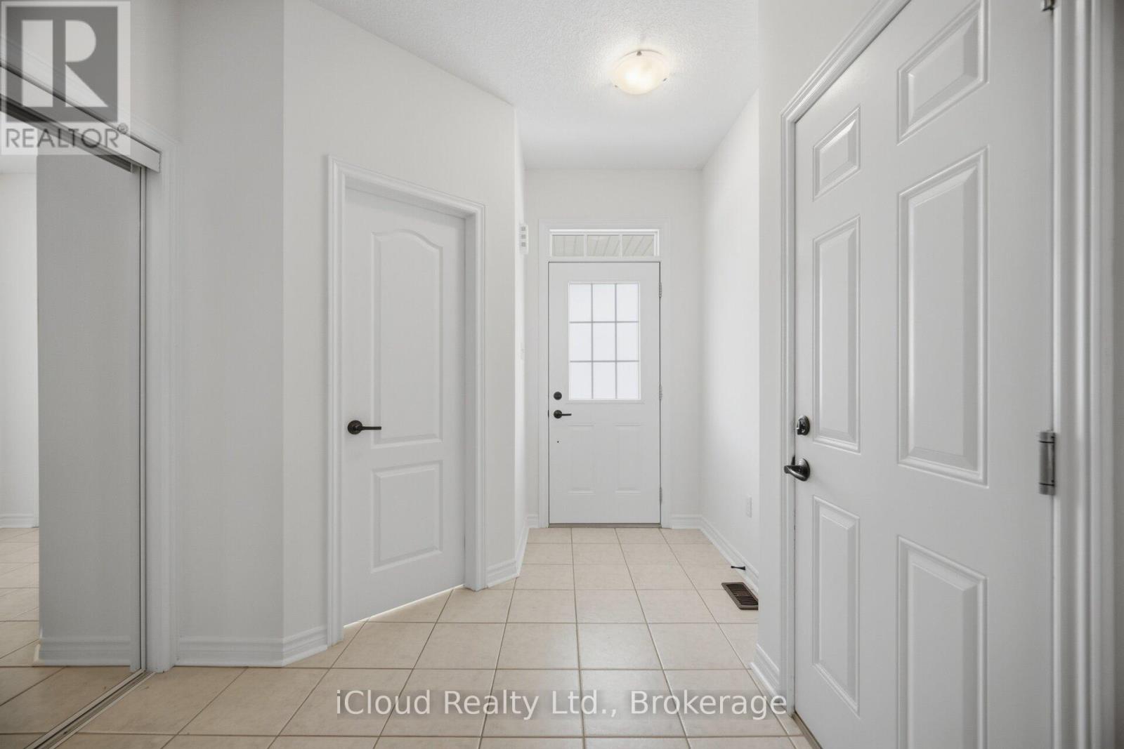 561 Murray Meadows Place, Milton, Ontario  L9T 8L8 - Photo 3 - W13017314