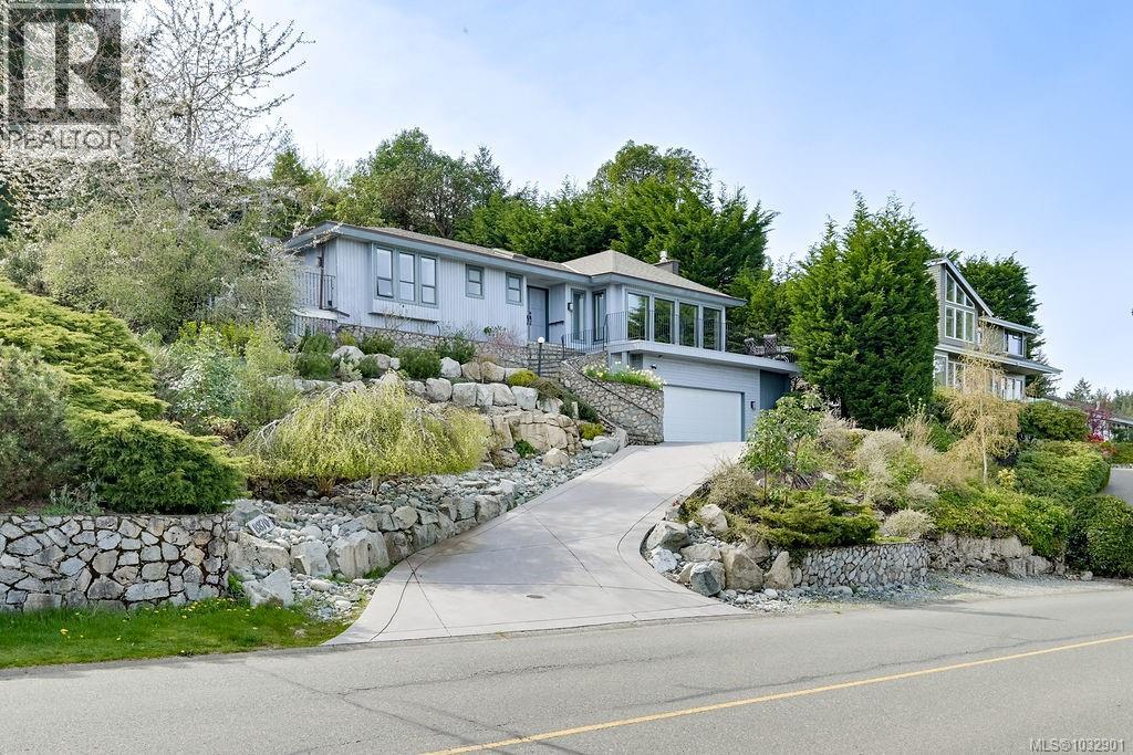 8870 Forest Park Dr, North Saanich, British Columbia  V8L 4E9 - Photo 5 - 1032901