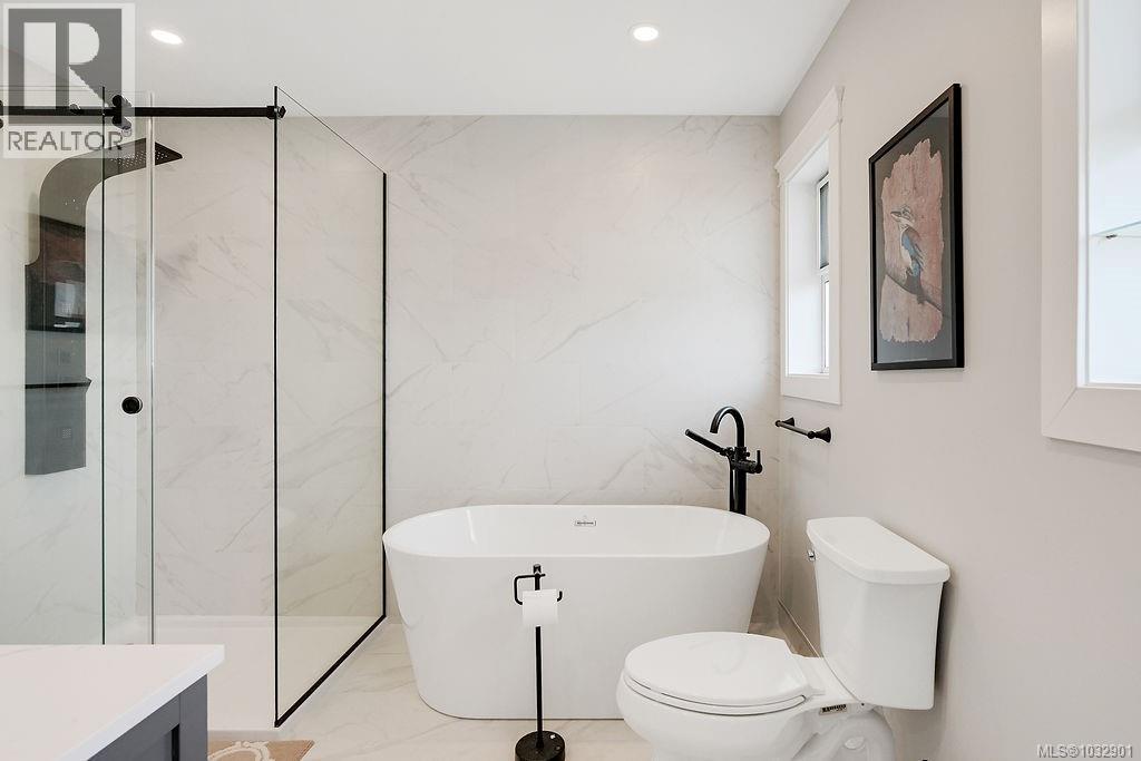 8870 Forest Park Dr, North Saanich, British Columbia  V8L 4E9 - Photo 43 - 1032901