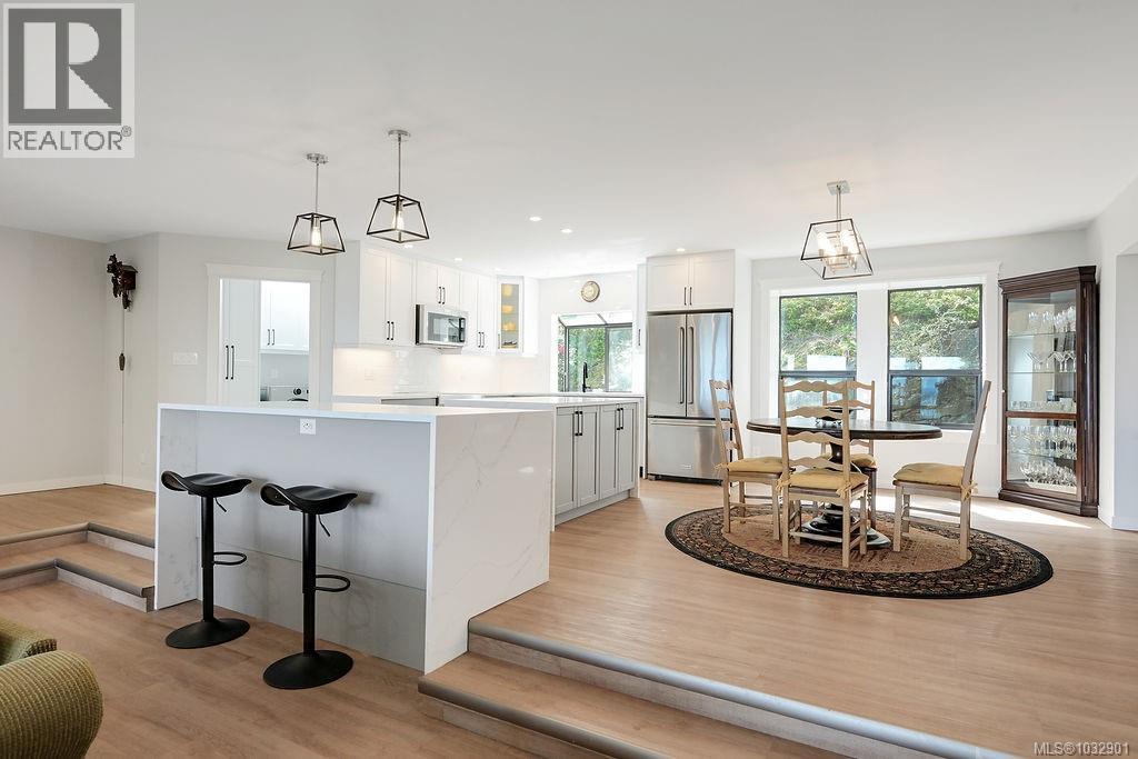 8870 Forest Park Dr, North Saanich, British Columbia  V8L 4E9 - Photo 17 - 1032901