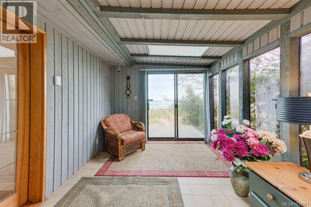 8870 Forest Park Dr, North Saanich, British Columbia  V8L 4E9 - Photo 57 - 1032901