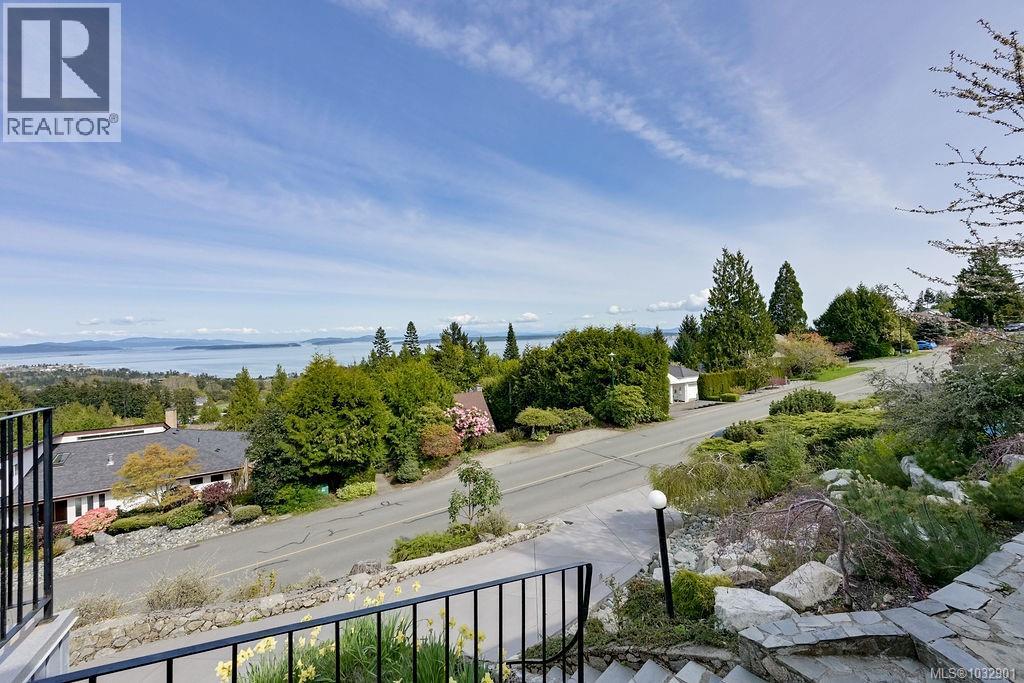 8870 Forest Park Dr, North Saanich, British Columbia  V8L 4E9 - Photo 64 - 1032901