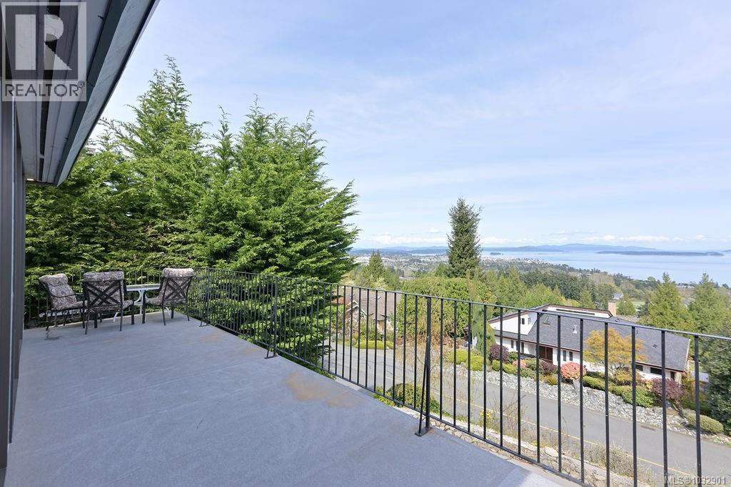 8870 Forest Park Dr, North Saanich, British Columbia  V8L 4E9 - Photo 26 - 1032901