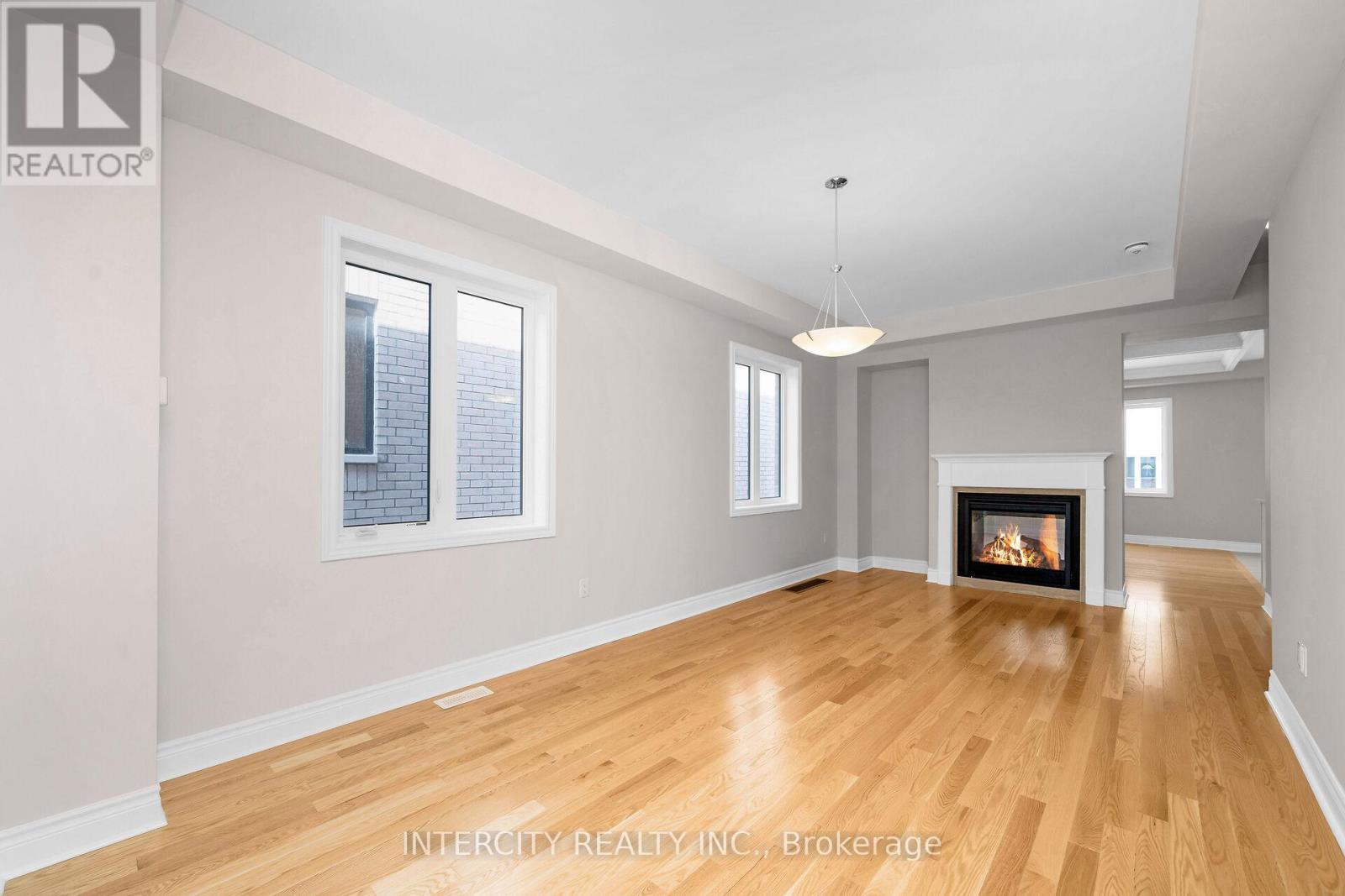 9 Keyworth Crescent, Brampton, Ontario  L6R 4E9 - Photo 4 - W12912112