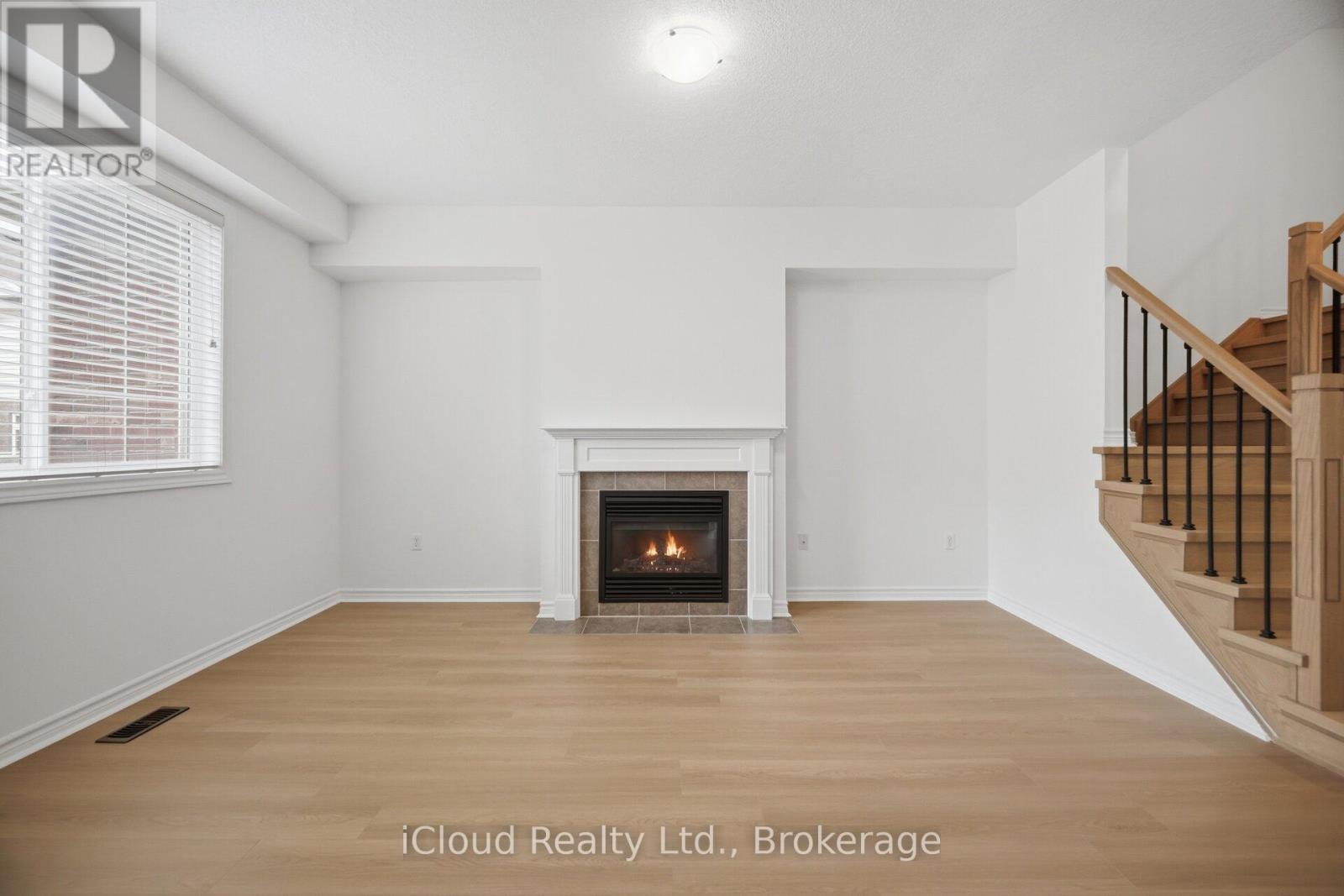 561 Murray Meadows Place, Milton, Ontario  L9T 8L8 - Photo 7 - W13017314