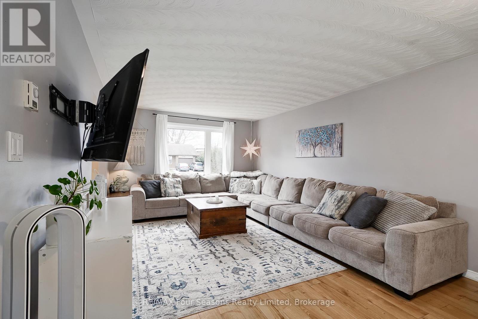 13 Clugston Drive, Grey Highlands, Ontario  N0C 1H0 - Photo 10 - X13025330