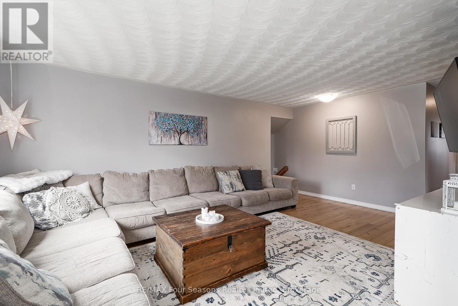 13 Clugston Drive, Grey Highlands, Ontario  N0C 1H0 - Photo 9 - X13025330