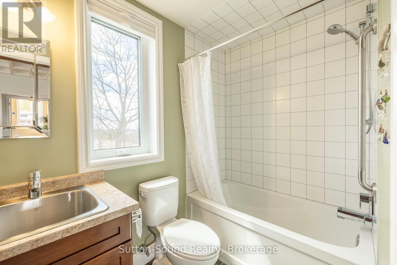 501483 Grey Road 1 Road, Georgian Bluffs, Ontario  N0H 2T0 - Photo 23 - X13025424