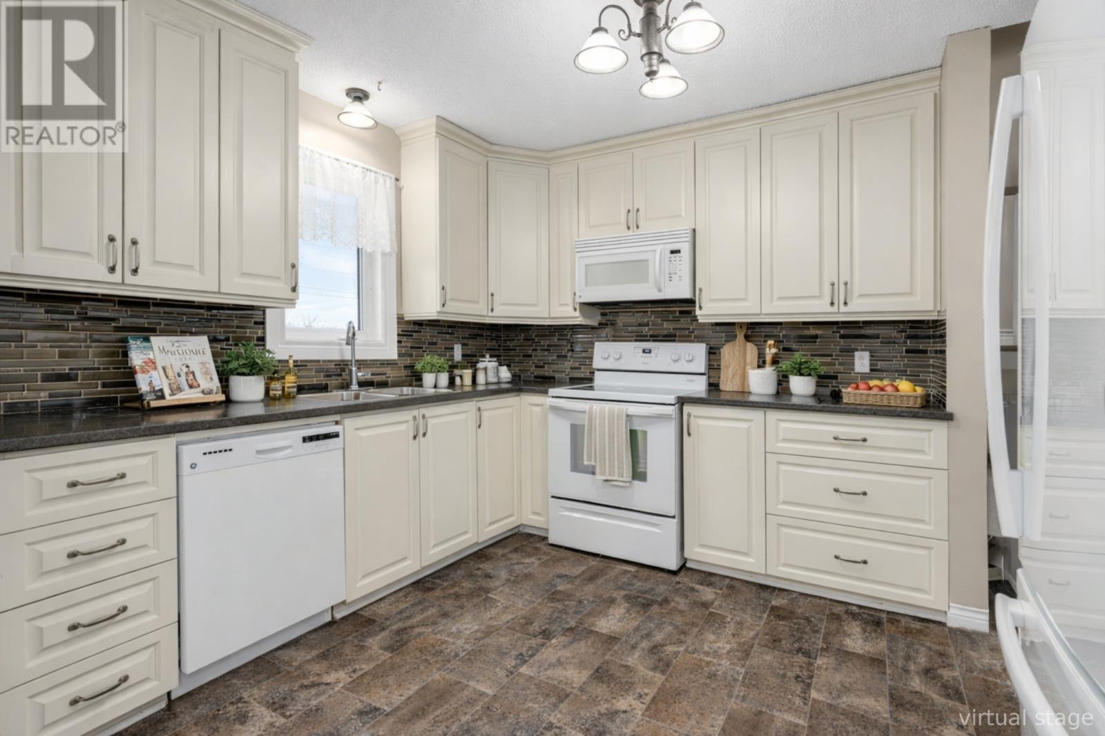 19 Mansfield Crescent, St. John's, Newfoundland & Labrador  A1E 5E7 - Photo 26 - 1295666