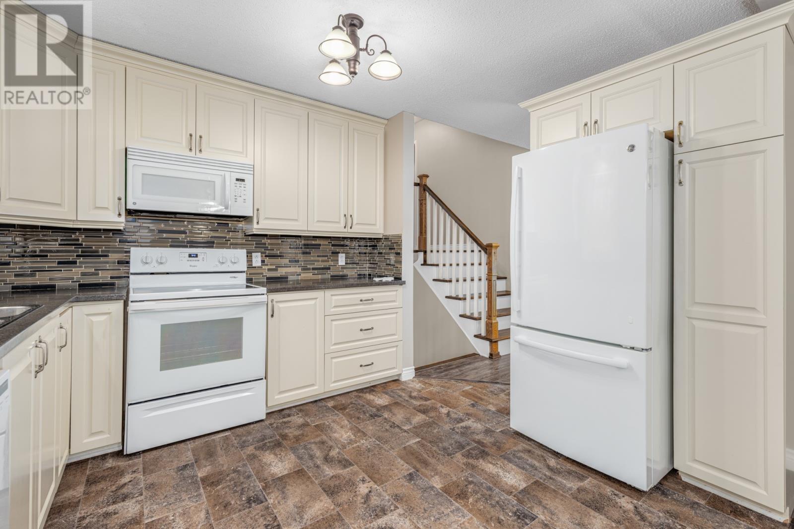 19 Mansfield Crescent, St. John's, Newfoundland & Labrador  A1E 5E7 - Photo 7 - 1295666