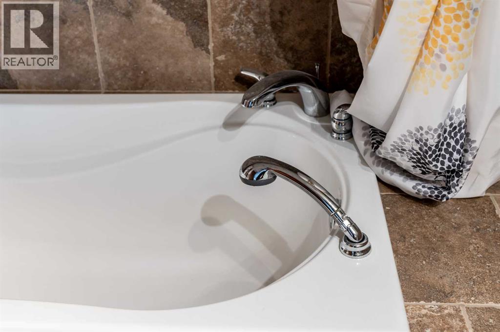 133, 10 Coachway Road SW, Calgary, Alberta  T3H 1E5 - Photo 16 - A2301575