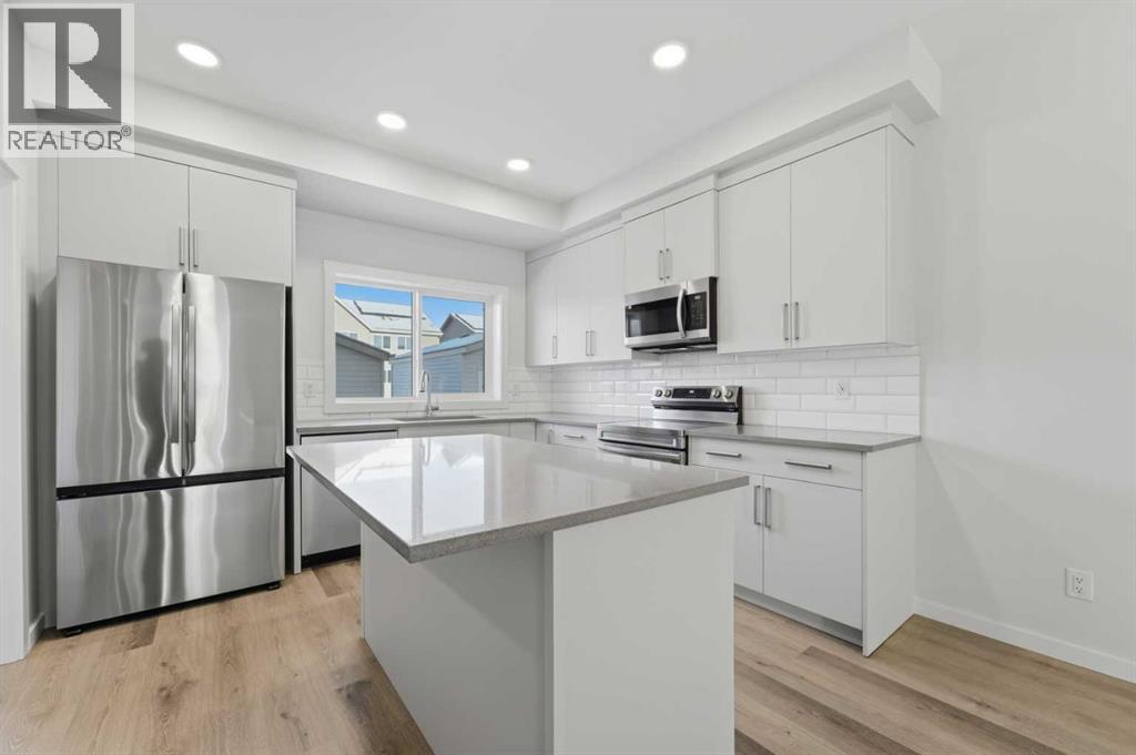 8 Heartwood Lane SE, Calgary, Alberta  T3S 0P9 - Photo 10 - A2302062