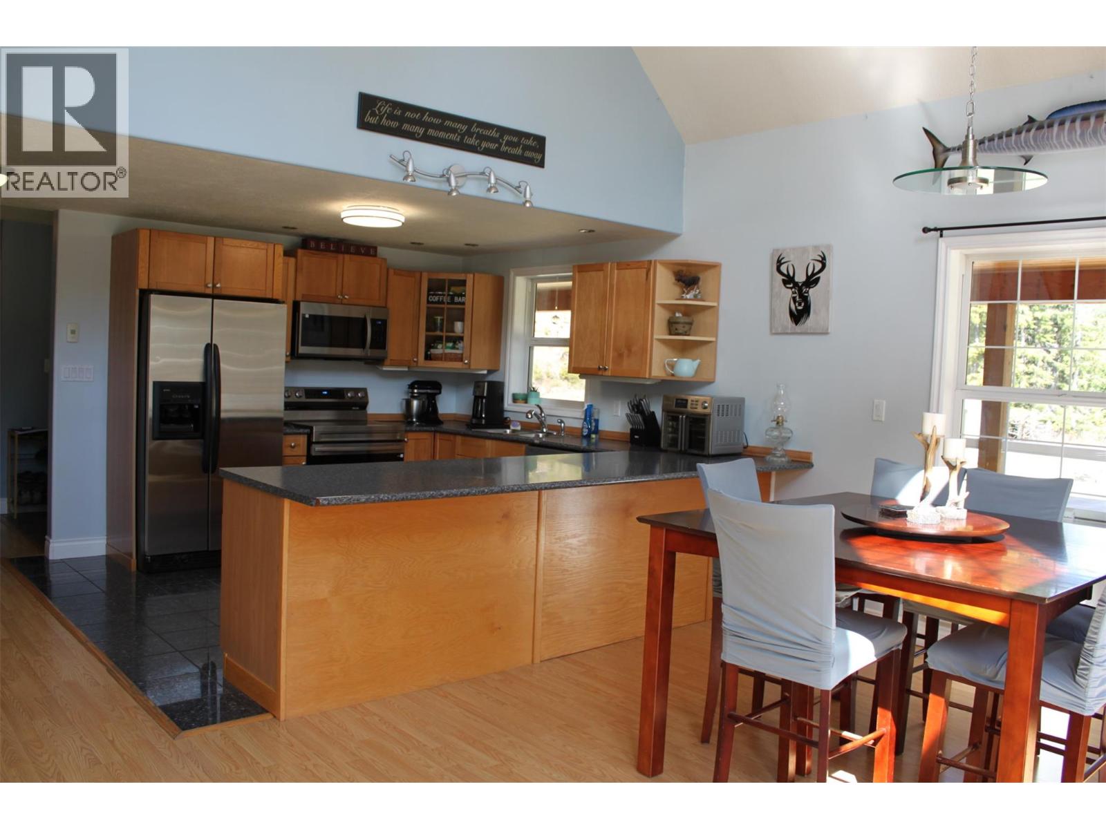 106 Eagles Nest Road, Summit Lake, British Columbia  V0G 1R1 - Photo 10 - 10384134