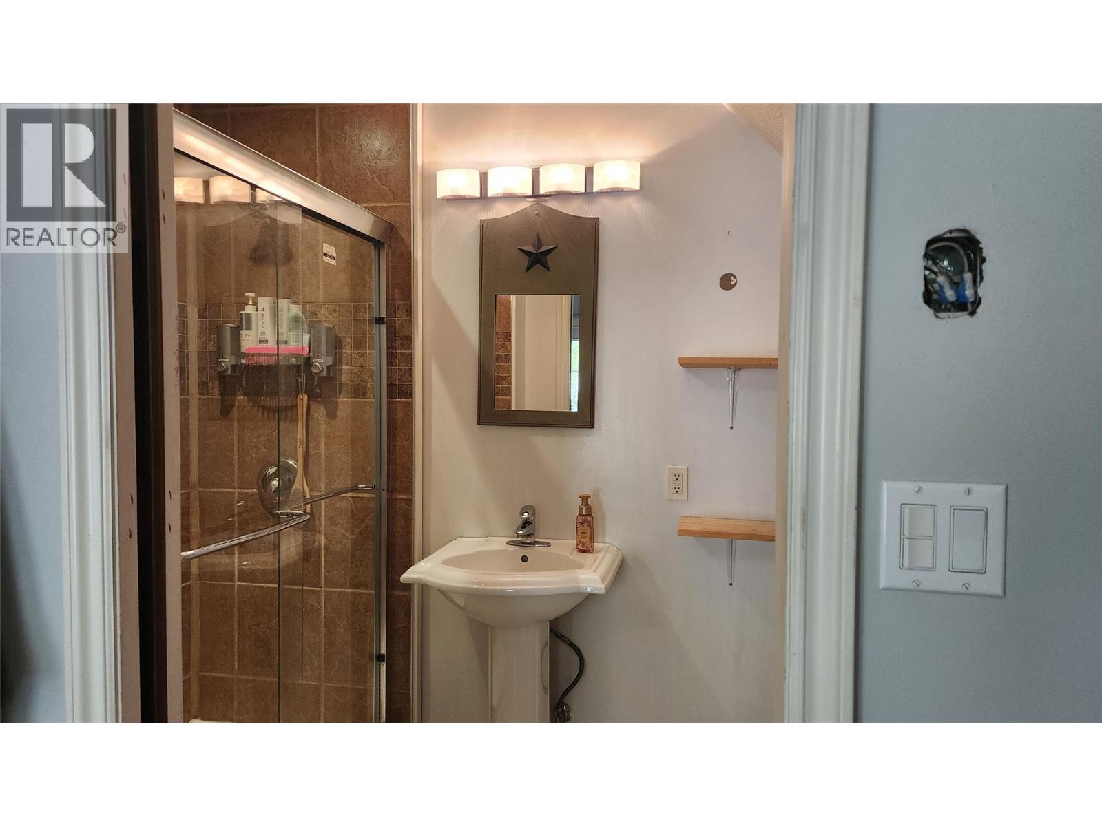 106 Eagles Nest Road, Summit Lake, British Columbia  V0G 1R1 - Photo 26 - 10384134