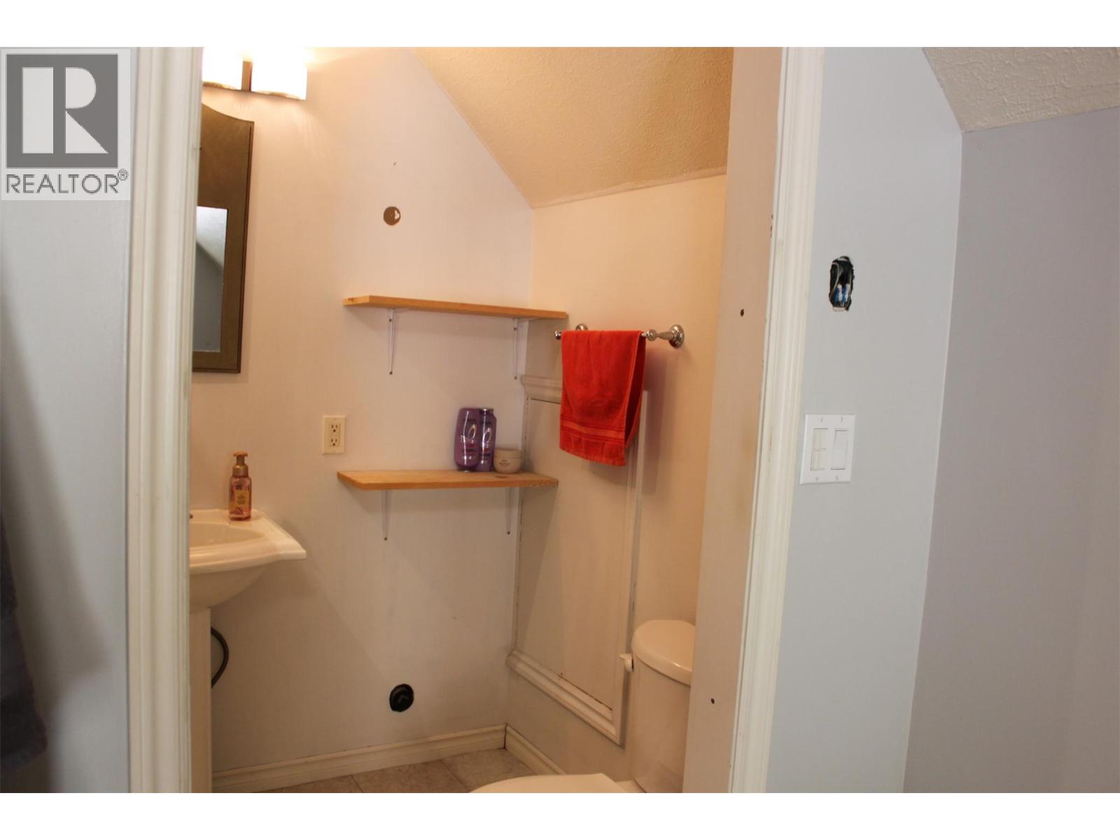 106 Eagles Nest Road, Summit Lake, British Columbia  V0G 1R1 - Photo 27 - 10384134