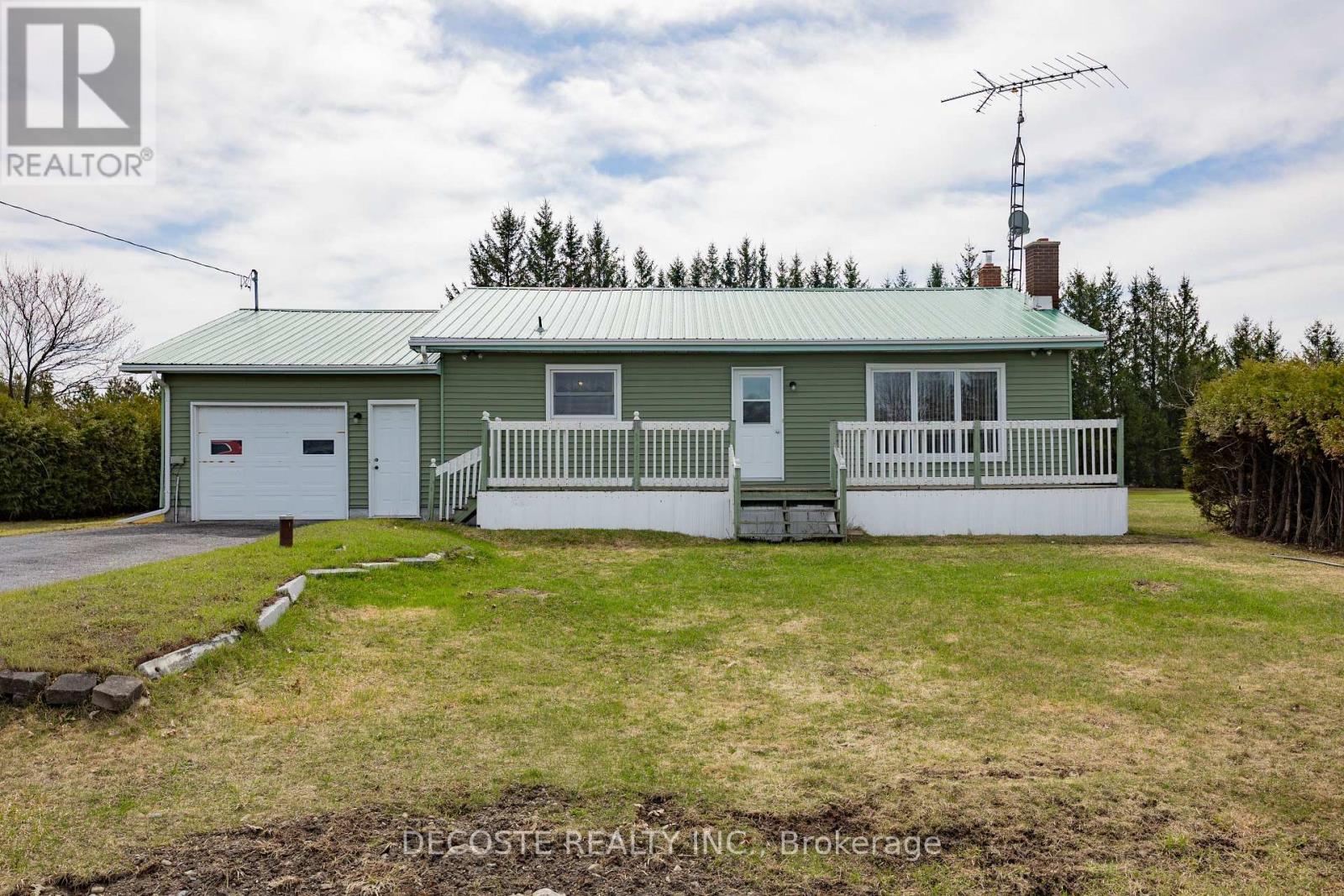 20076 County 43 Road, North Glengarry, Ontario  K0C 1A0 - Photo 1 - X13025138