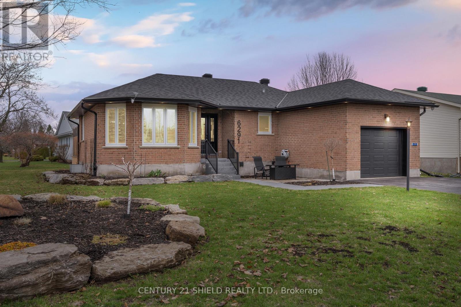 6291 Maclean Court, South Glengarry, Ontario  K0C 1E0 - Photo 2 - X13025362