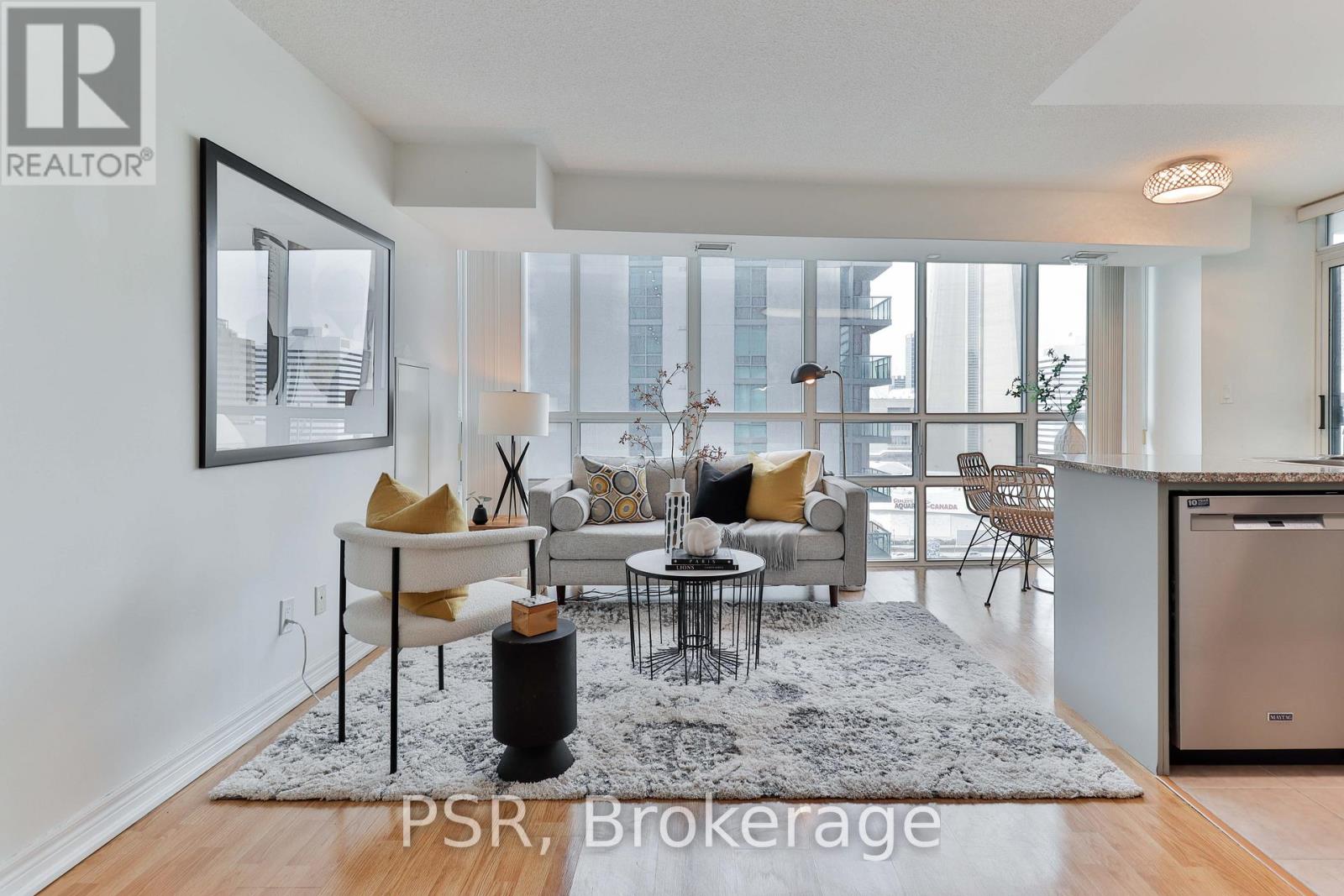 1602 - 30 Grand Trunk Crescent, Toronto, Ontario  M5J 3A4 - Photo 6 - C13025058