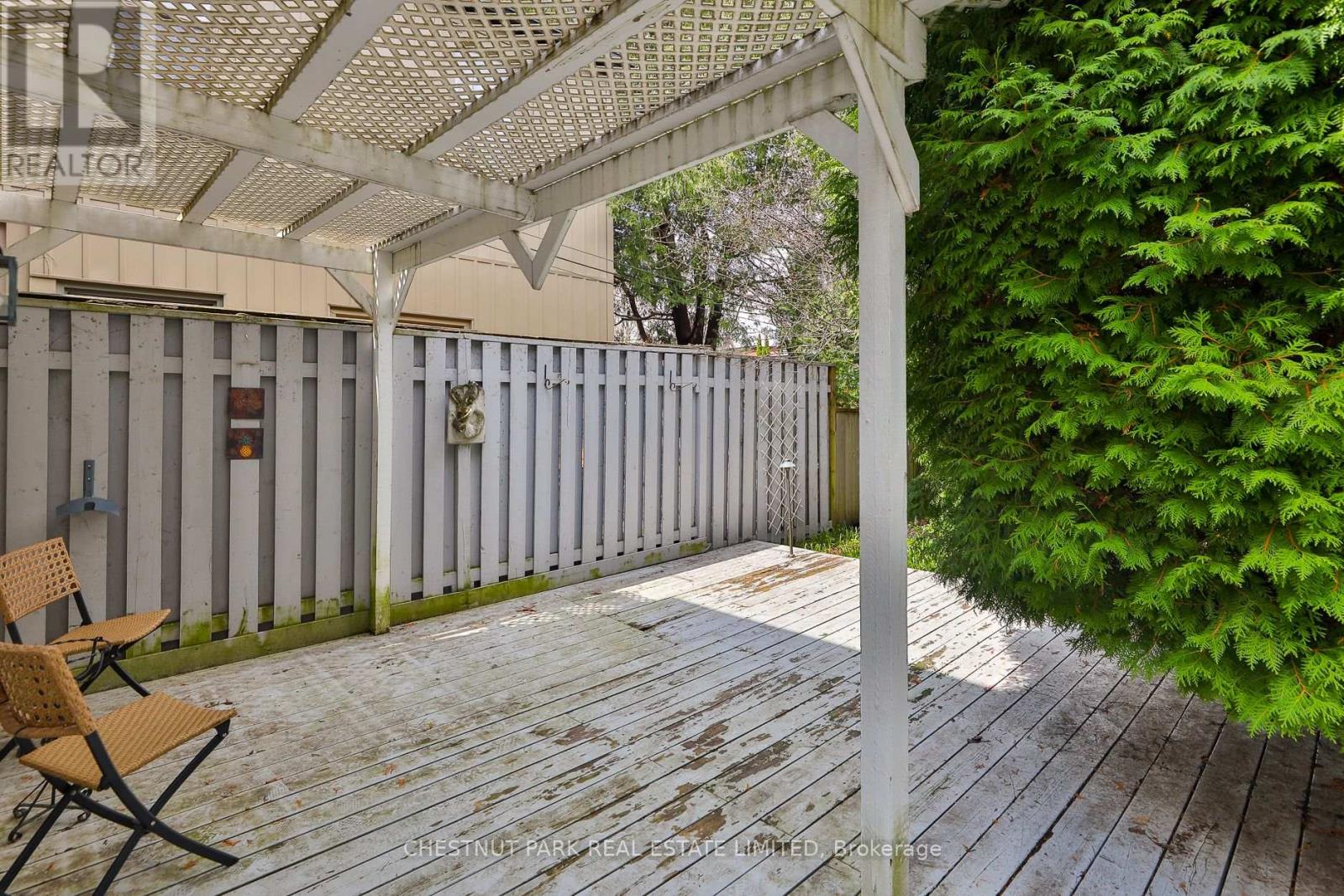 94 Alcina Avenue, Toronto, Ontario  M6G 2E8 - Photo 14 - C13025082