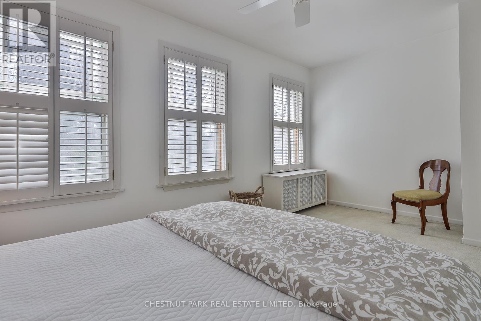 94 Alcina Avenue, Toronto, Ontario  M6G 2E8 - Photo 18 - C13025082