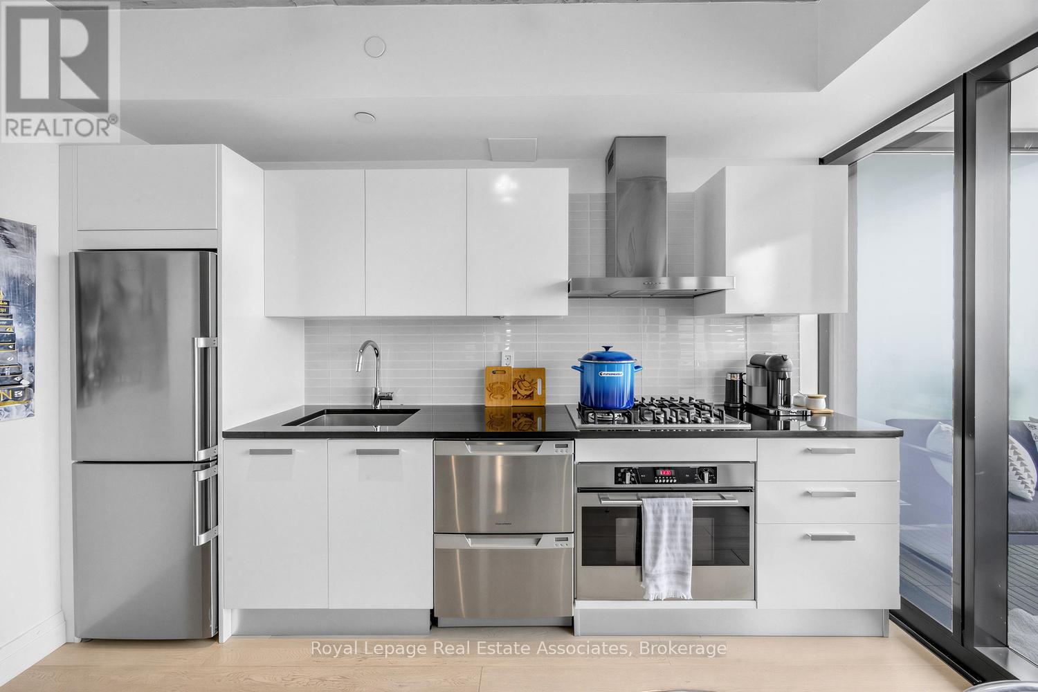 3102 - 224 King Street W, Toronto, Ontario  M5H 0A6 - Photo 6 - C13025380