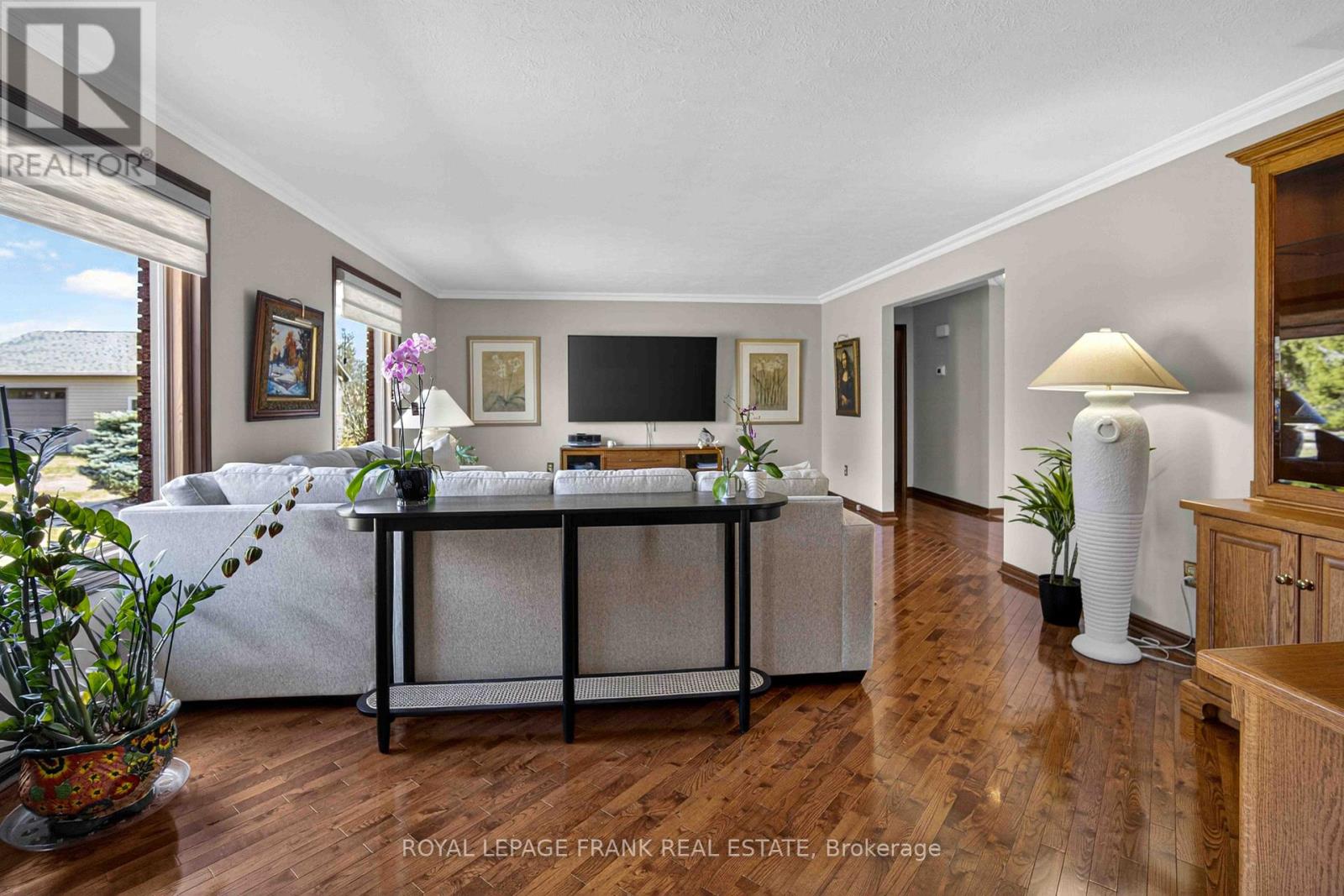 832 Parkhill Road W, Peterborough, Ontario  K9J 6P1 - Photo 11 - X12997276