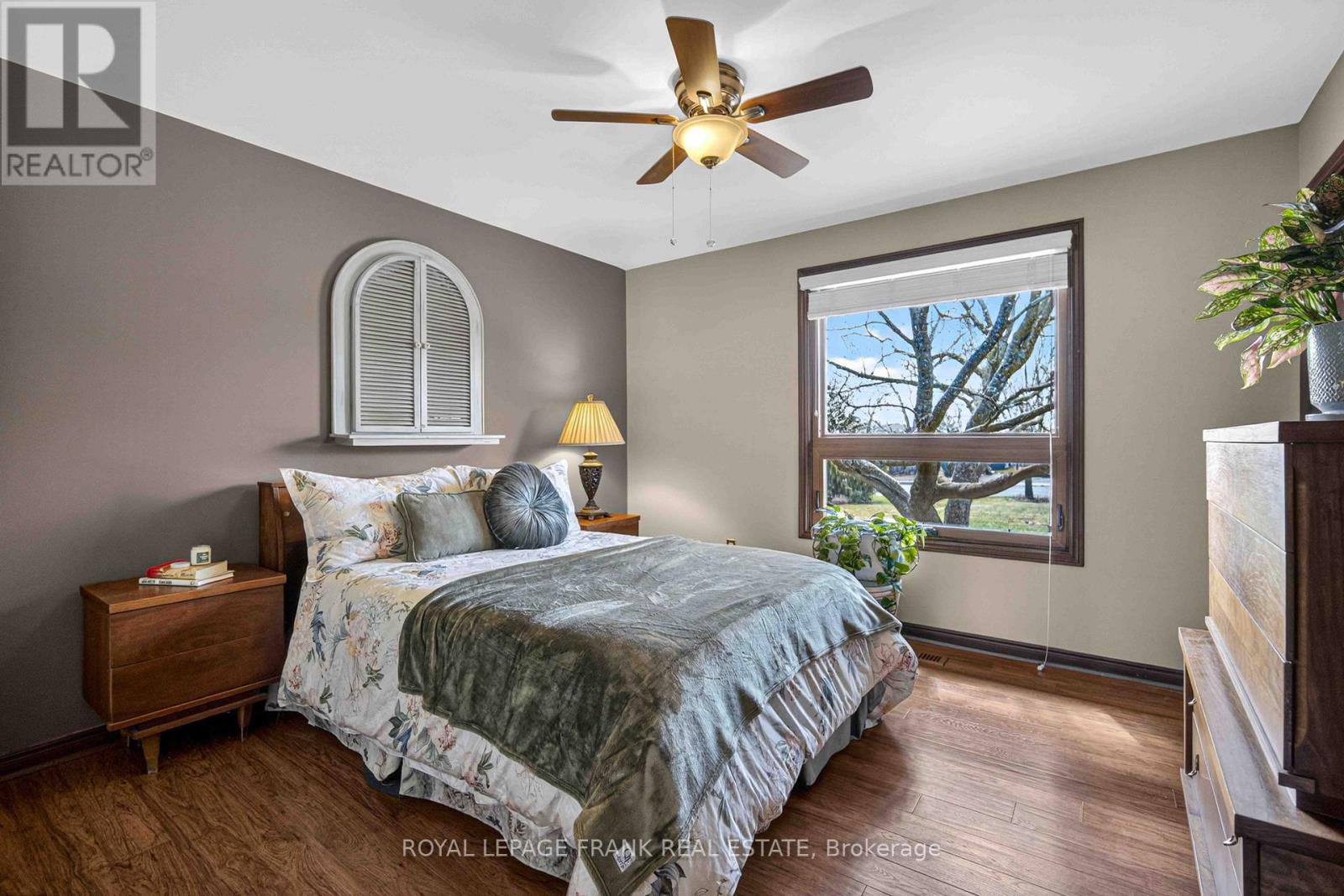 832 Parkhill Road W, Peterborough, Ontario  K9J 6P1 - Photo 24 - X12997276