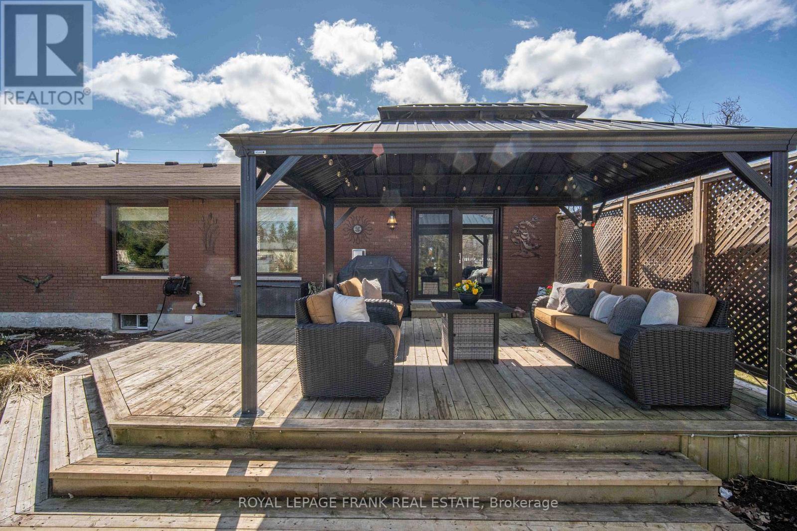 832 Parkhill Road W, Peterborough, Ontario  K9J 6P1 - Photo 34 - X12997276