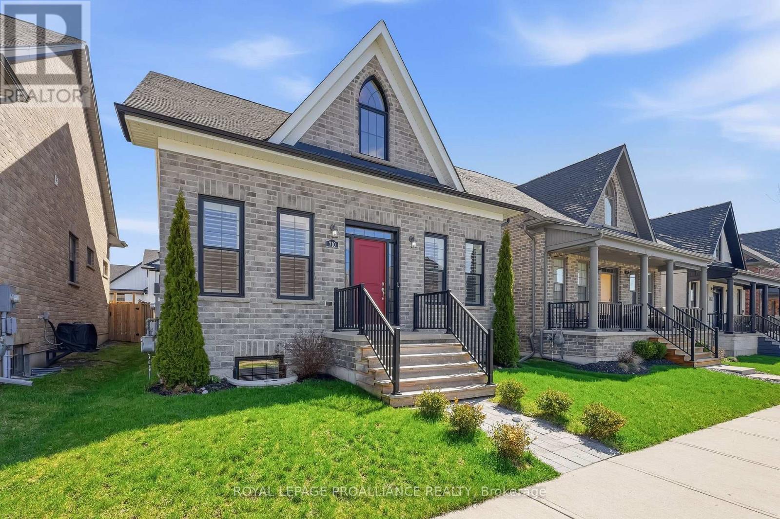 710 Elmer Hutton Street, Cobourg, Ontario  K9A 0K9 - Photo 2 - X13002880