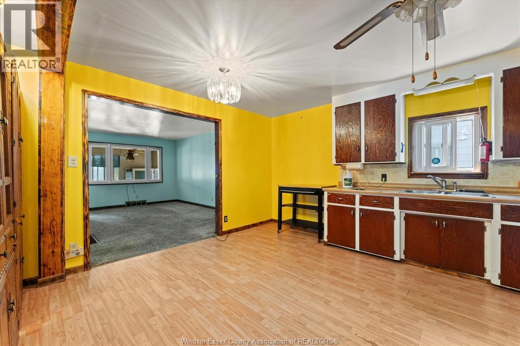 678 Capitol Street, Windsor, Ontario  N8X 3G1 - Photo 12 - 26008770