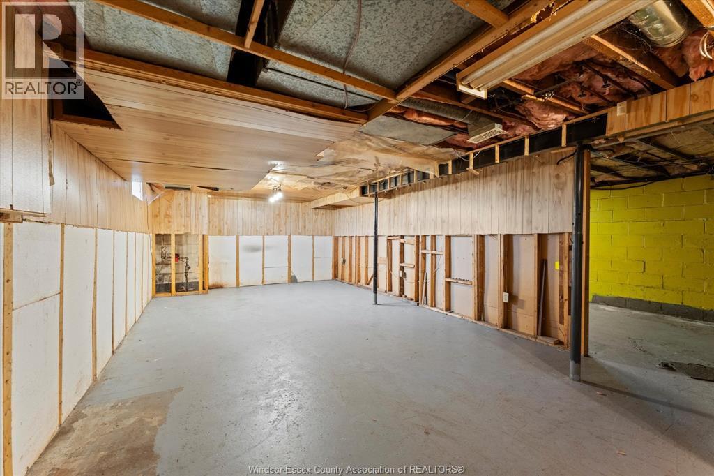 678 Capitol Street, Windsor, Ontario  N8X 3G1 - Photo 23 - 26008770