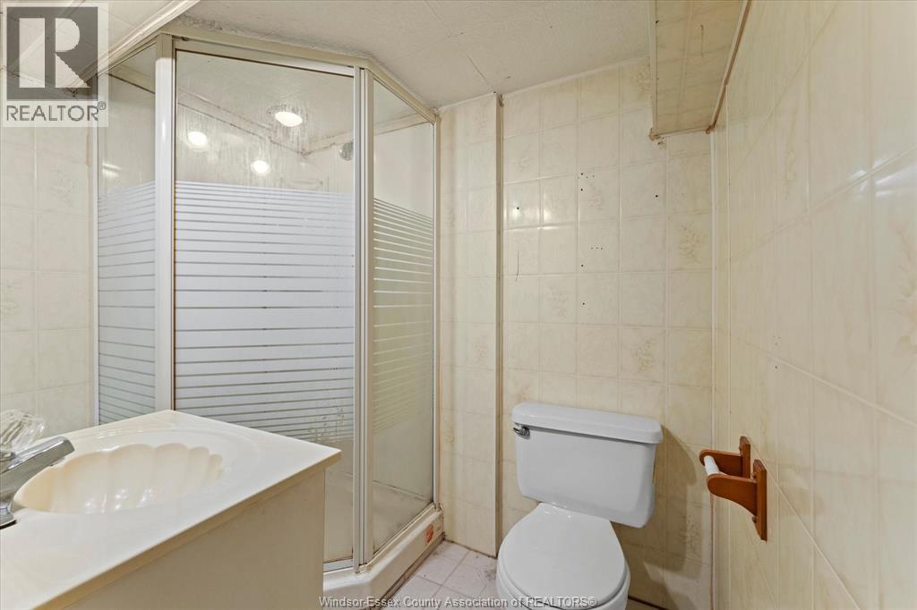 678 Capitol Street, Windsor, Ontario  N8X 3G1 - Photo 26 - 26008770