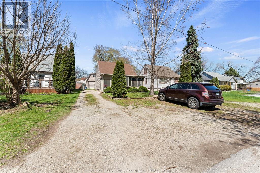 678 Capitol Street, Windsor, Ontario  N8X 3G1 - Photo 3 - 26008770