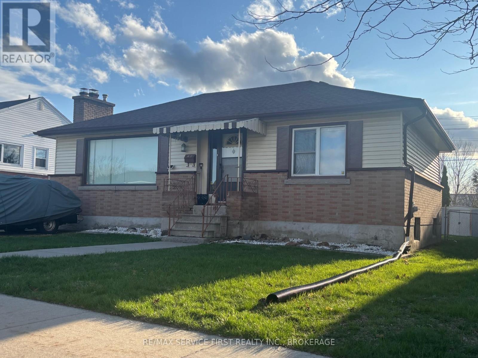 28 Brant Avenue, Kingston, Ontario  K7K 4V1 - Photo 1 - X12825354